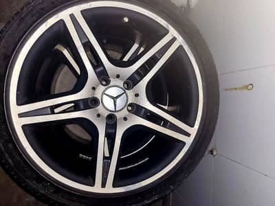 Mercedes Benz Rim.