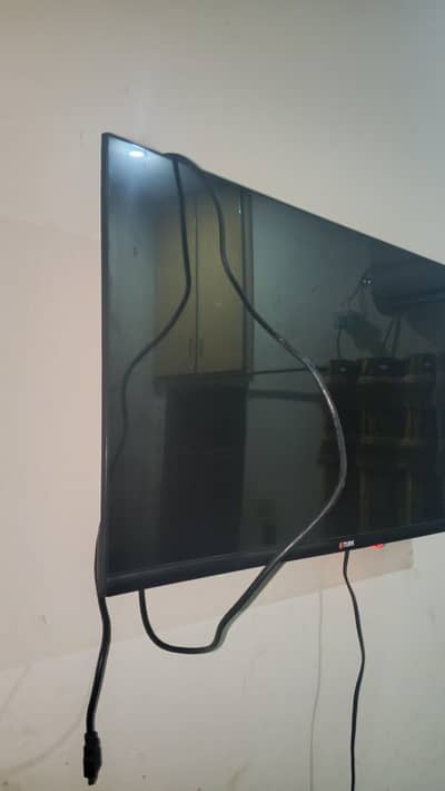 4K Android LED TV - TURK | Excellent Condition