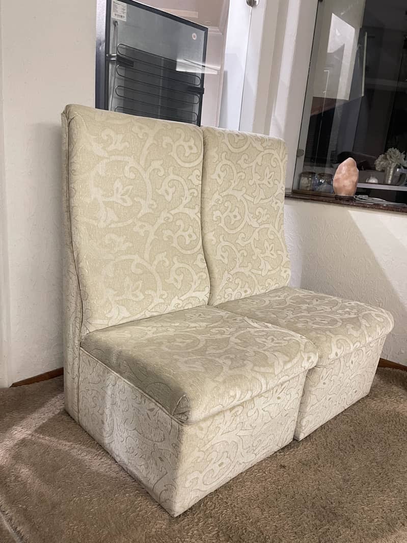 Sofa set 0