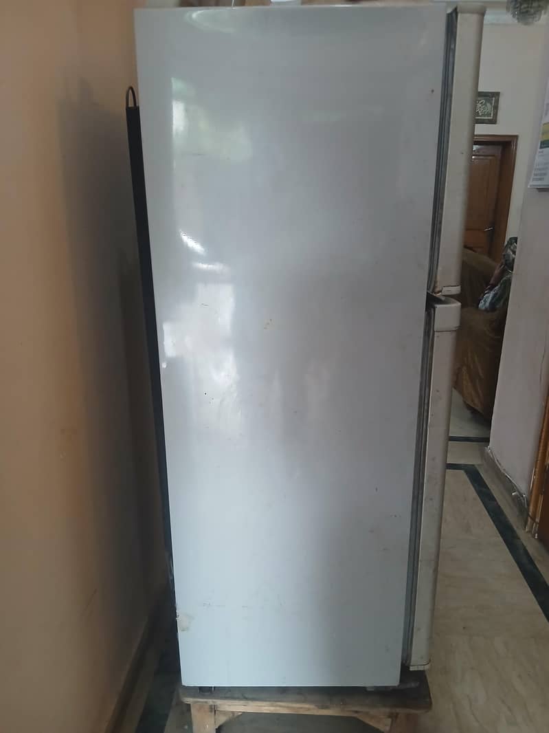 Dawlance medium size 1