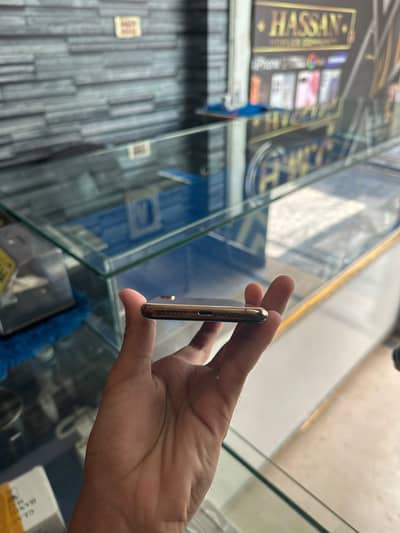 Apple iPhone XS