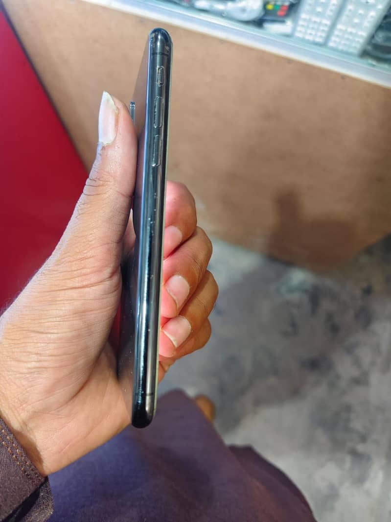 Apple iPhone X 1