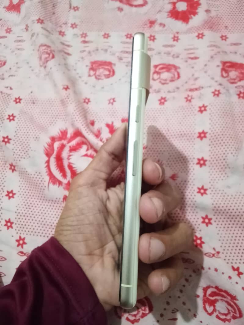 Google Pixel 7 3