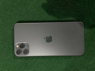 iPhone 11 PRO MAX URGENT SALE