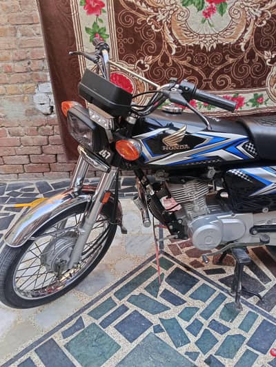Honda CG 125 Black Edition Neat & Clean Home used Bike 03-00-799-84-06