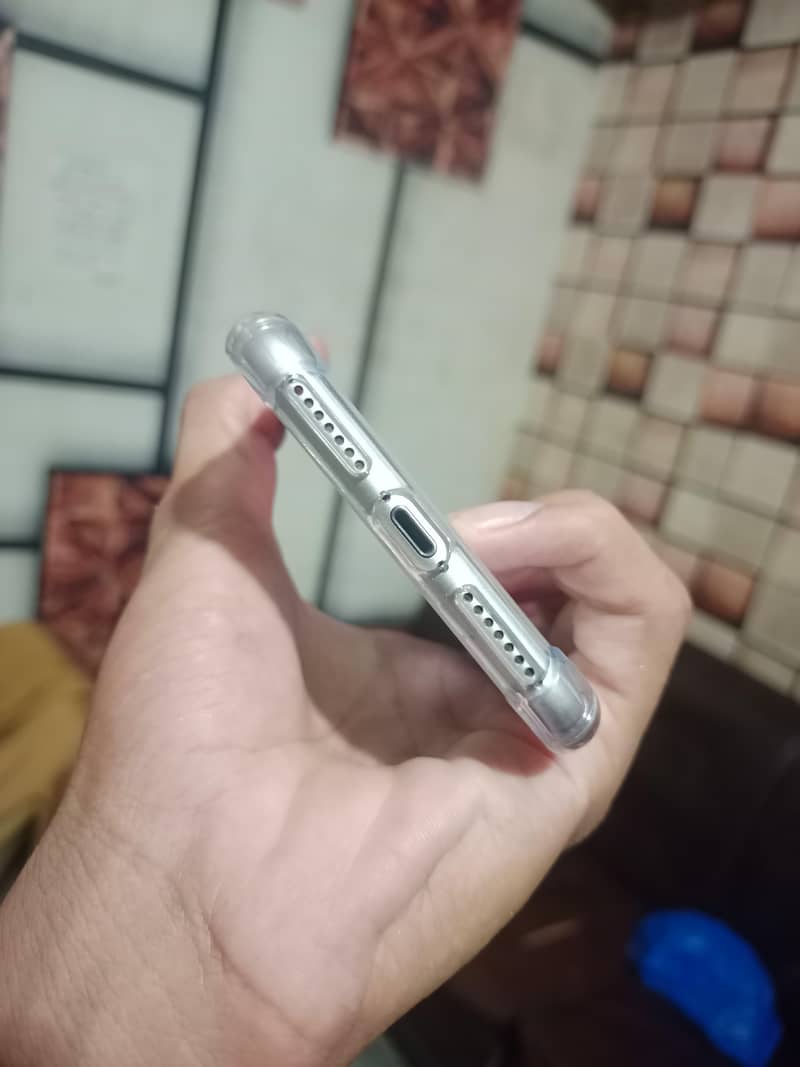 Apple iPhone 8 Plus 2