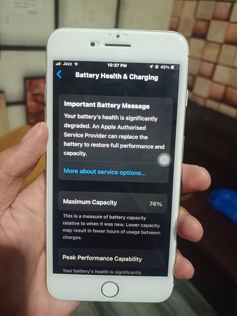 Apple iPhone 8 Plus 4