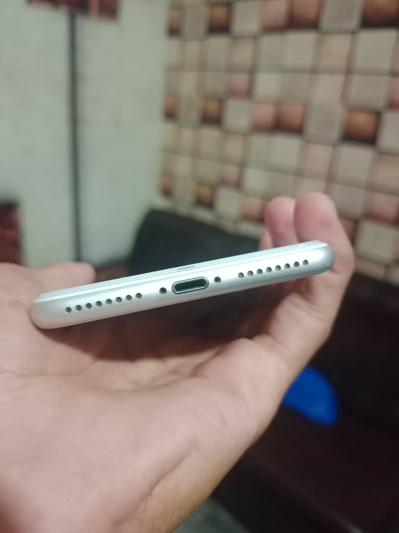 Apple iPhone 8 Plus 8
