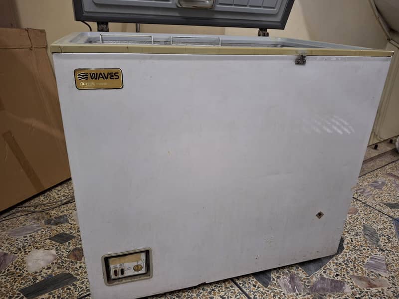 waves deep freezer 3