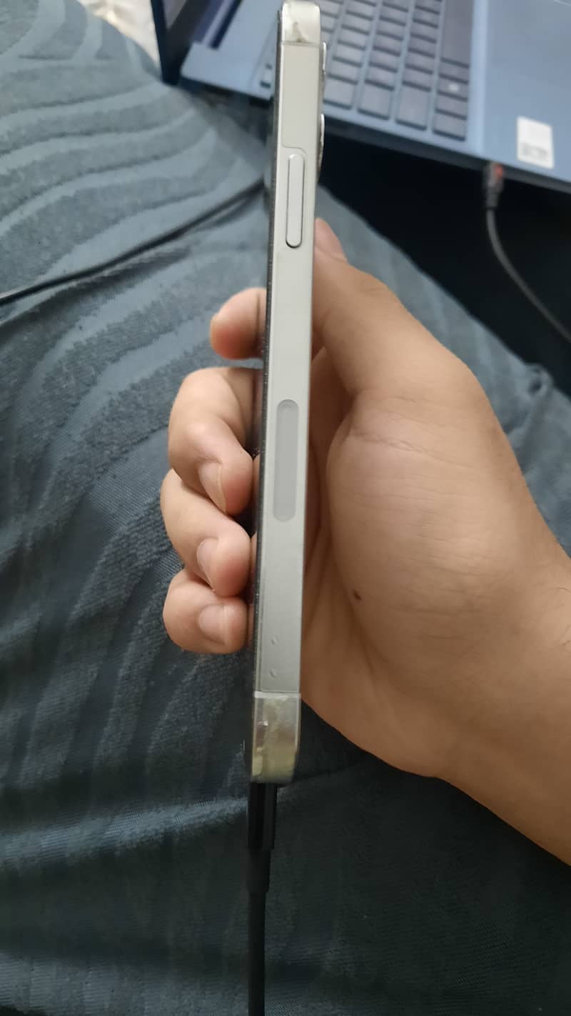 iPhone 12 Pro 5