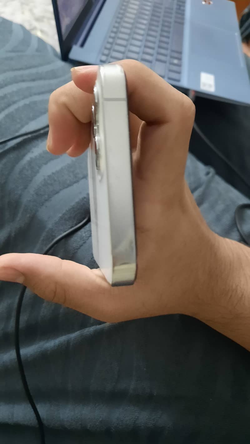 iPhone 12 Pro 6