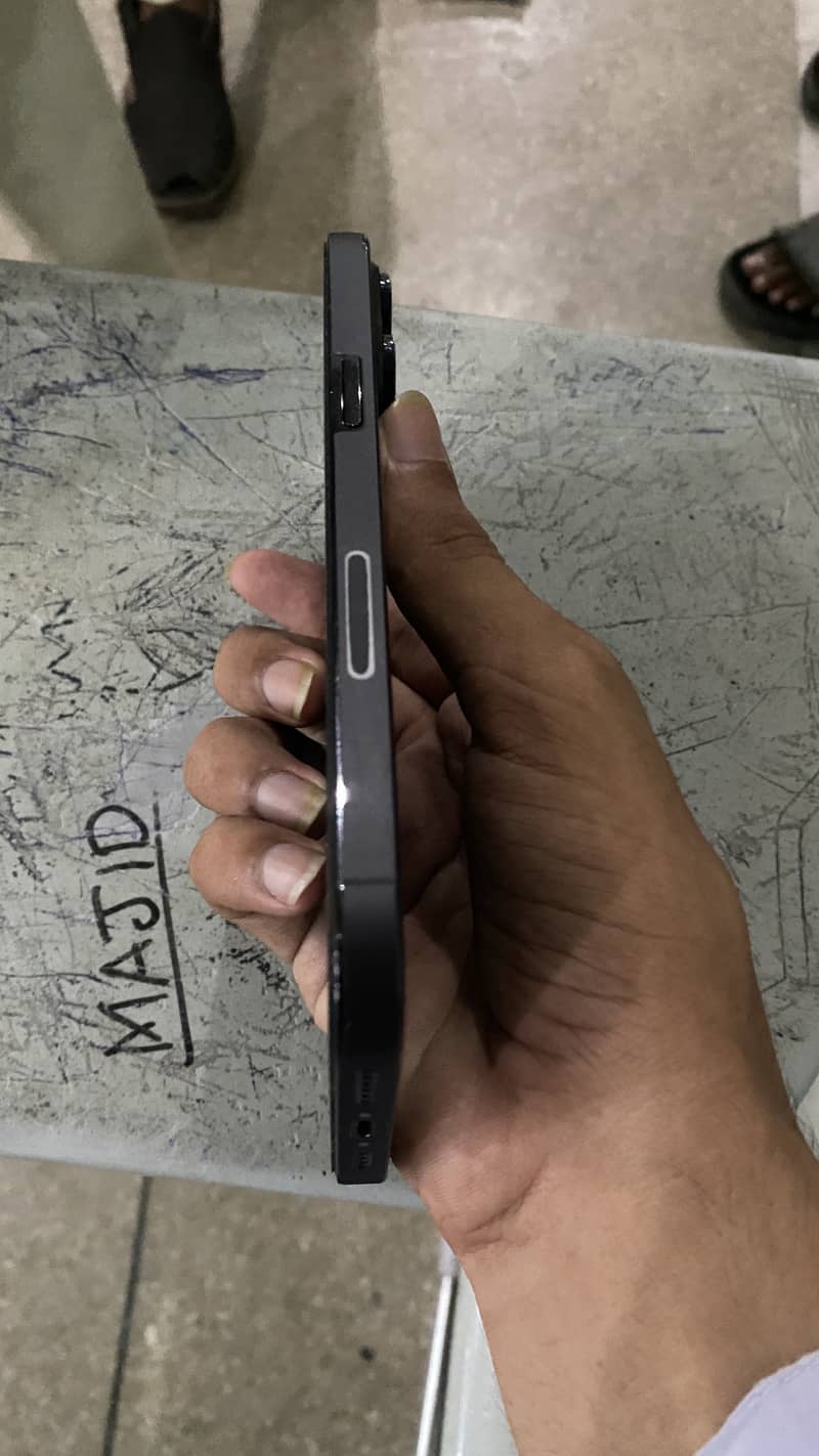 iPhone 14 Pro Max 3