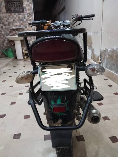 SUZUKI GS 150 SE
