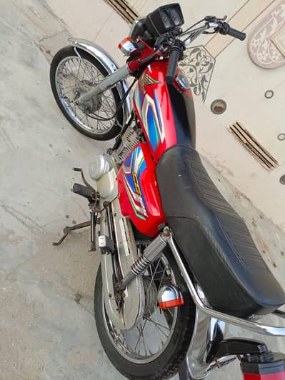 Honda 125 Model 2022 good Condition Home use