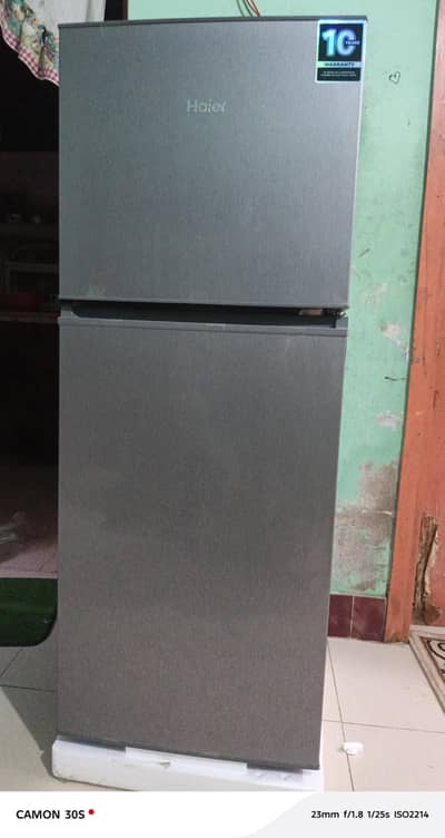 Haier HRF-186 EBS Refrigerator - Silver Metal - Like New