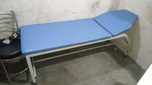 chekup bed