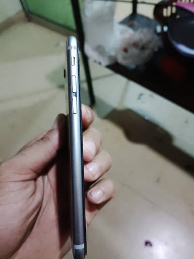 Apple iPhone 6S