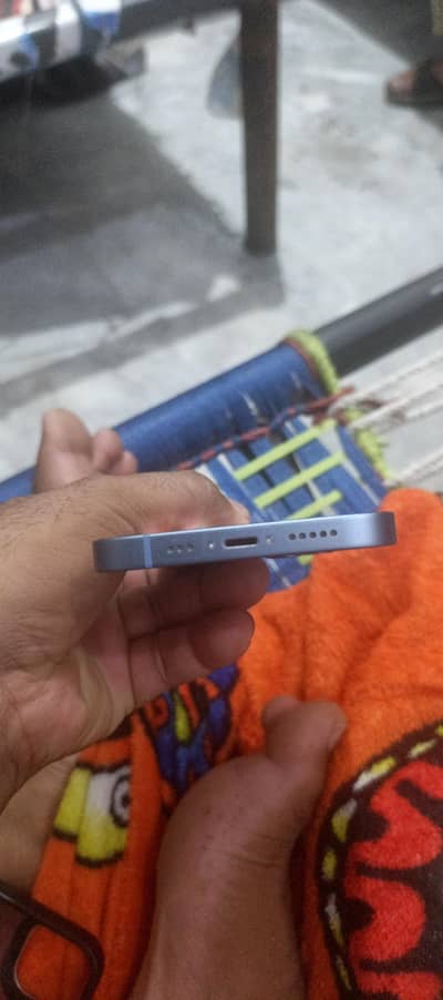 Apple iPhone 14