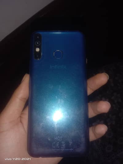 Infinix Hot 8