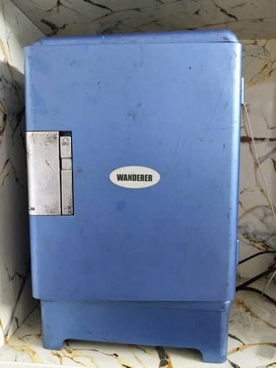 Mini fridge