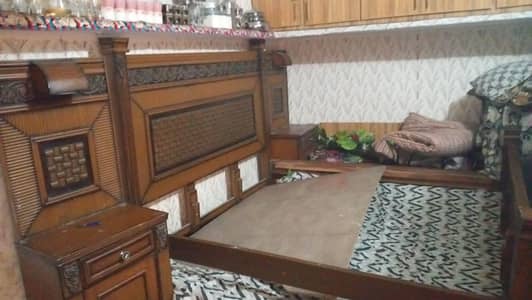 1 Double bed and 2 side tables