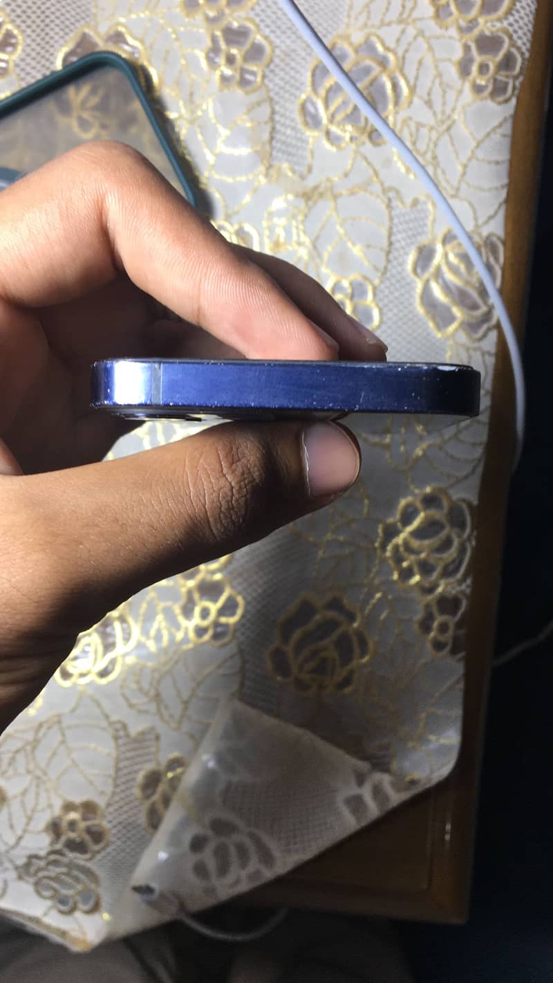 Apple iPhone 12 mini 13