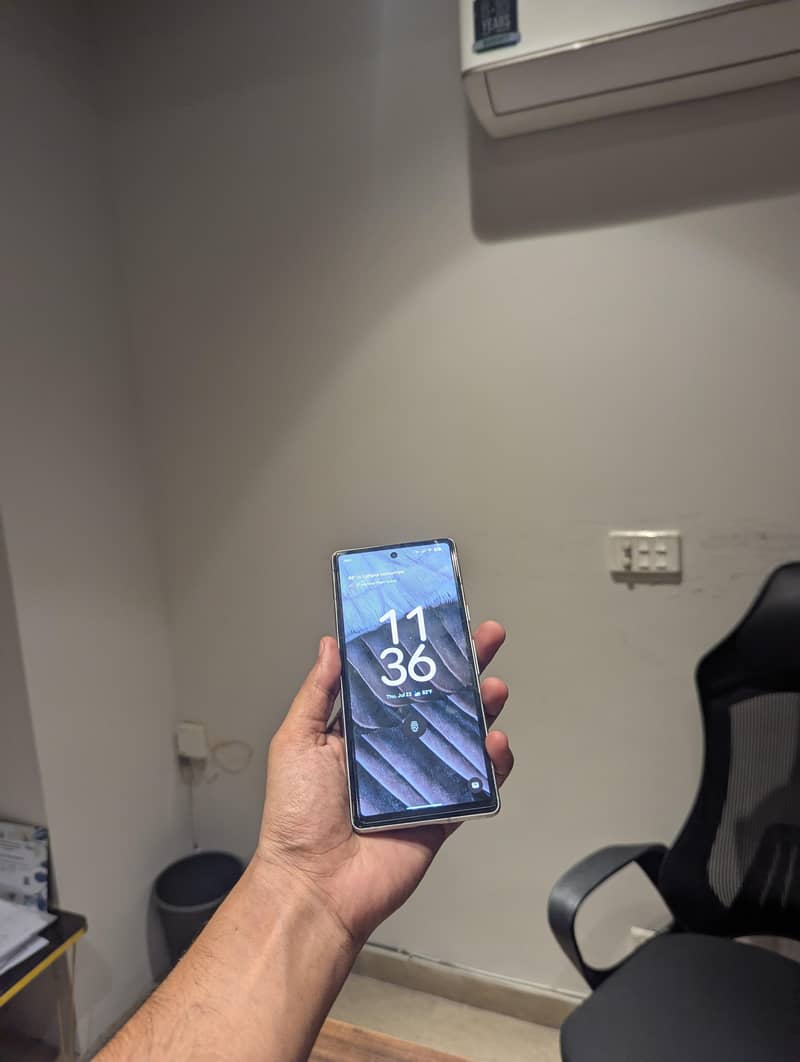 Google Pixel 7a 3
