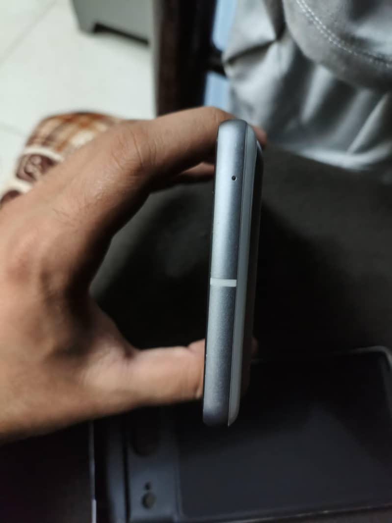 Google Pixel 7 3