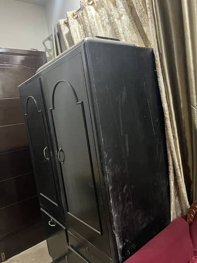 Wardrobe wooden heavyweight