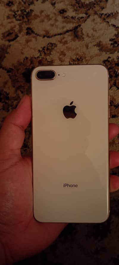 urgent selling  iPhone 8 Plus
