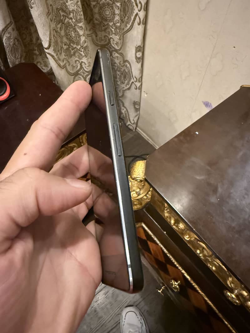 Pixel 2 (screen issue) 3