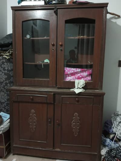 Divider & showcase