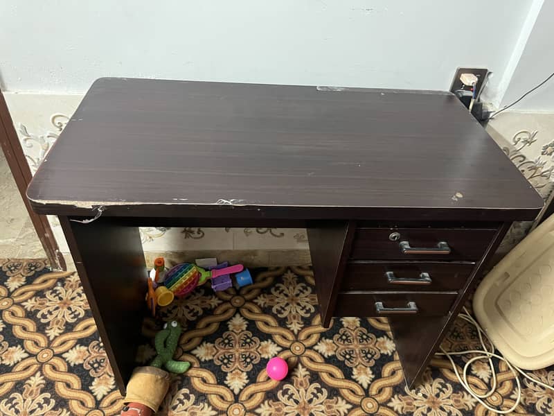 Computer and study table 3