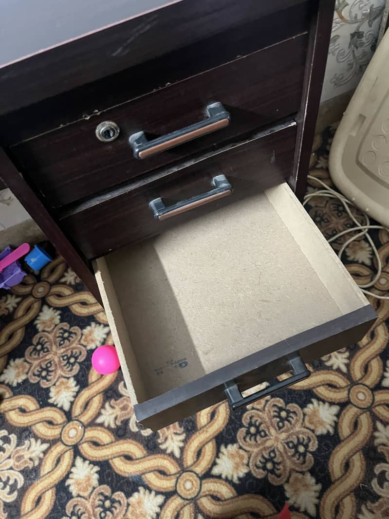 Computer and study table 4