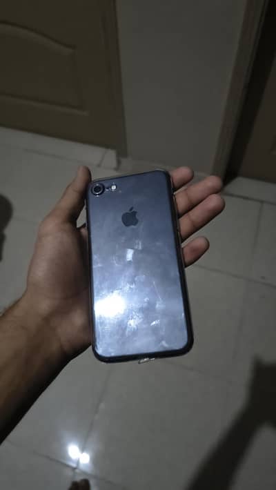 Apple iPhone 7