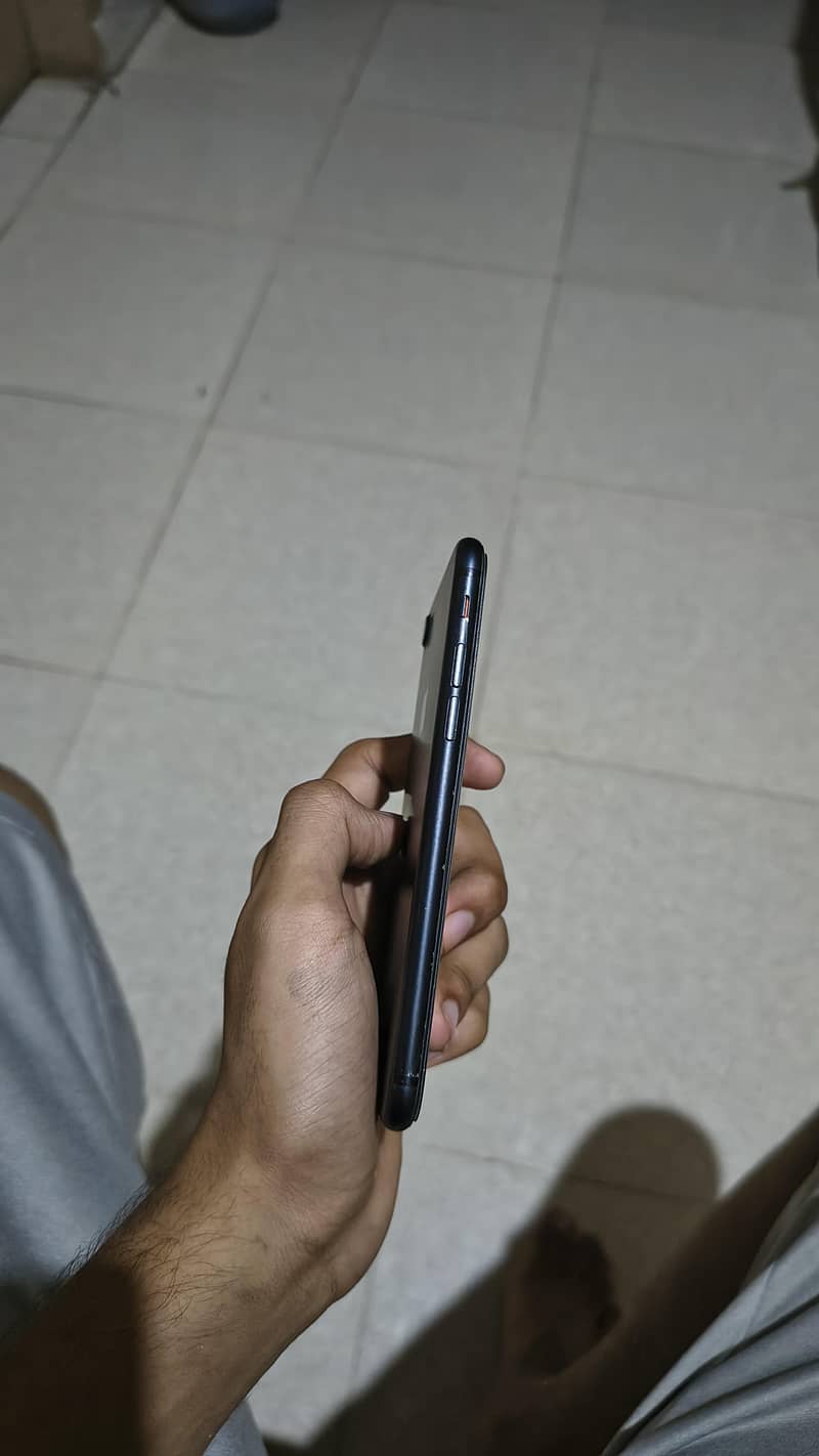 Apple iPhone 7 1