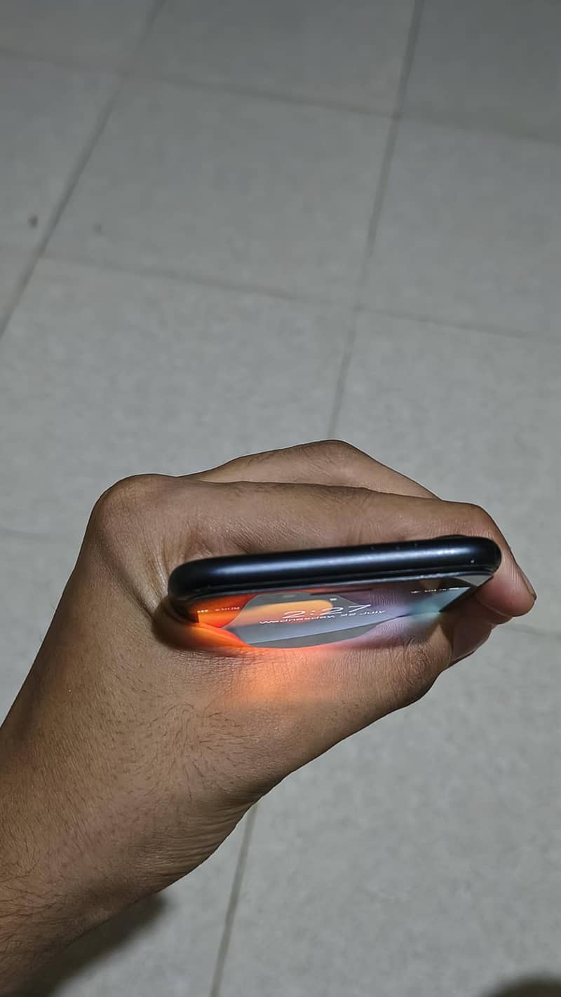 Apple iPhone 7 4