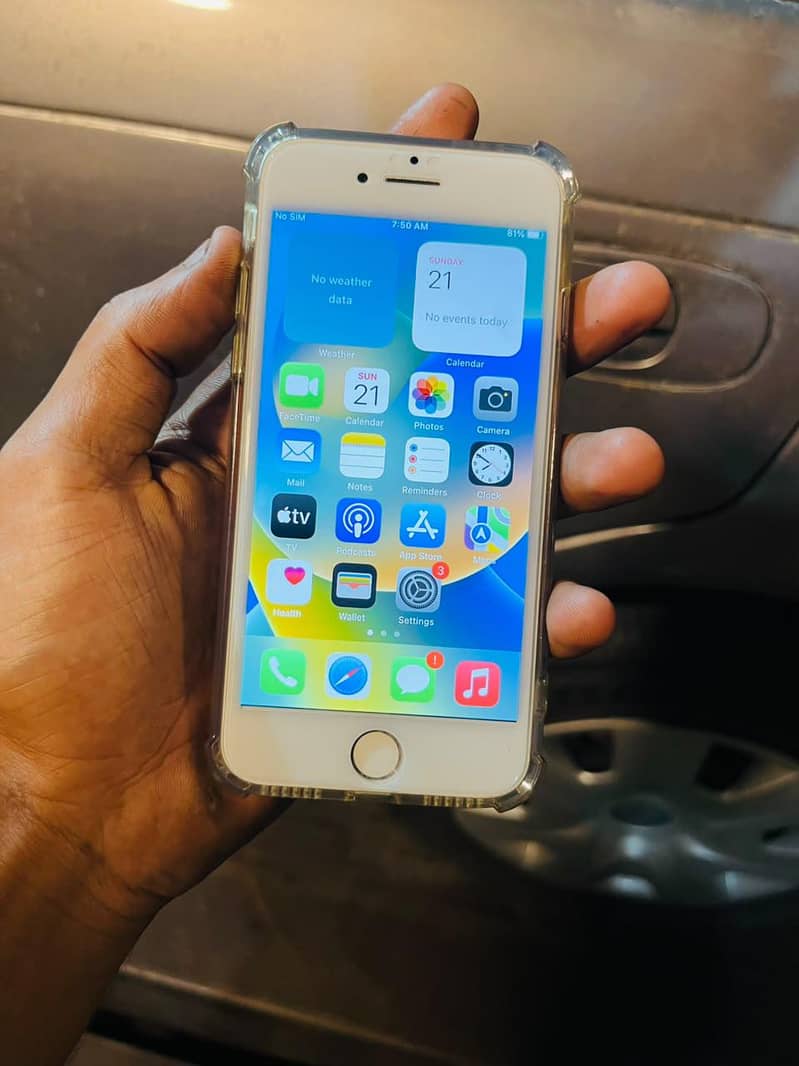 Apple iPhone 8 0