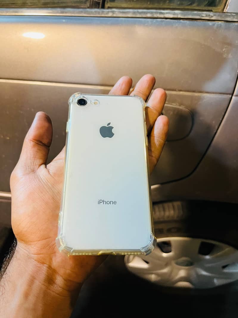 Apple iPhone 8 9