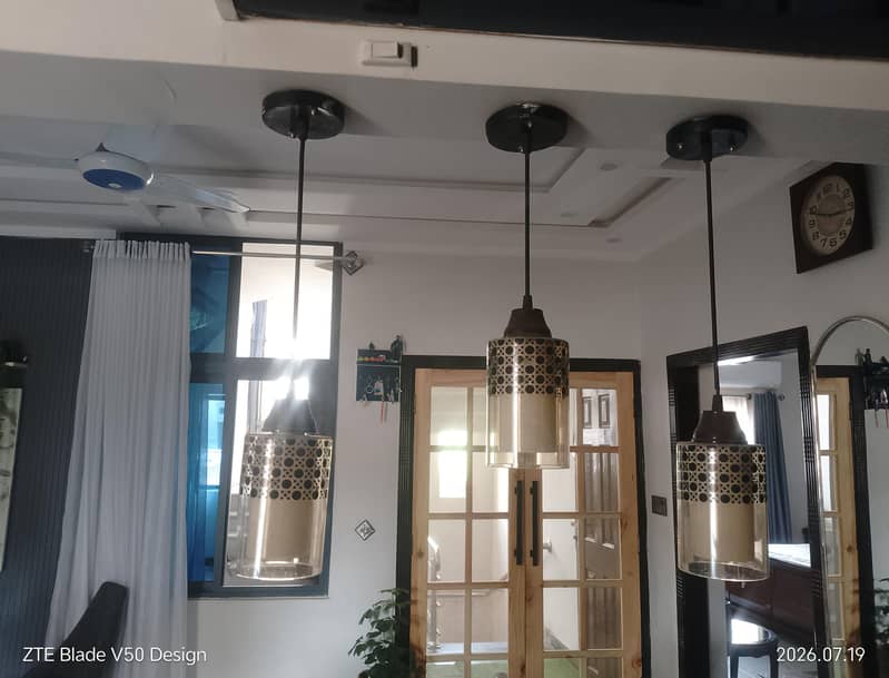 hanging lights 0