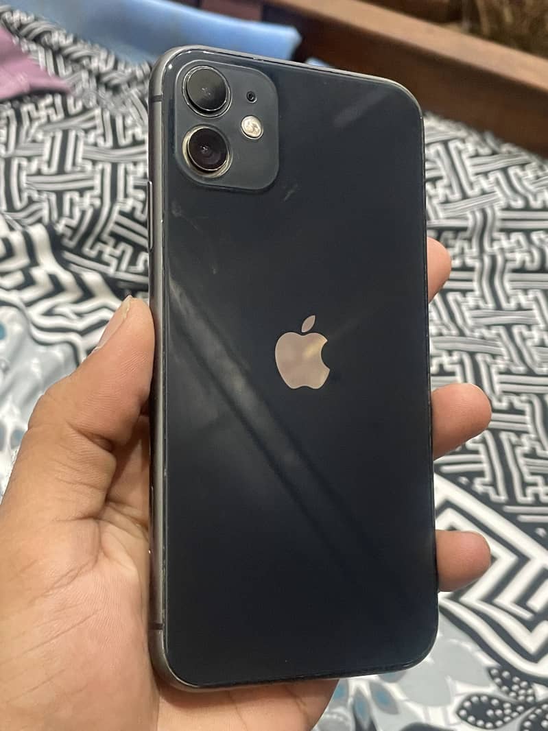 Apple iPhone 11 3