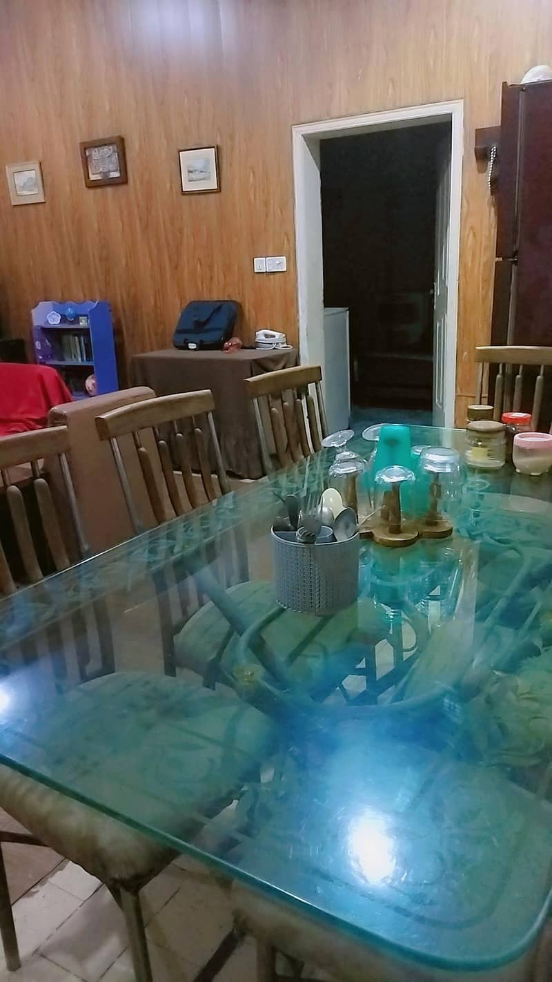 Dining table with 8 chairs 3