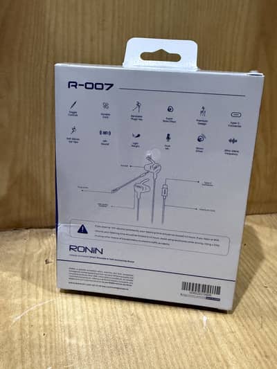 RONIN-R007  TYPE C GAMMING HANDFREE SEAL PACKED.