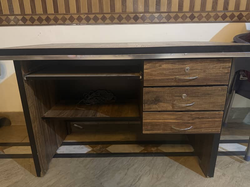 Office table 0