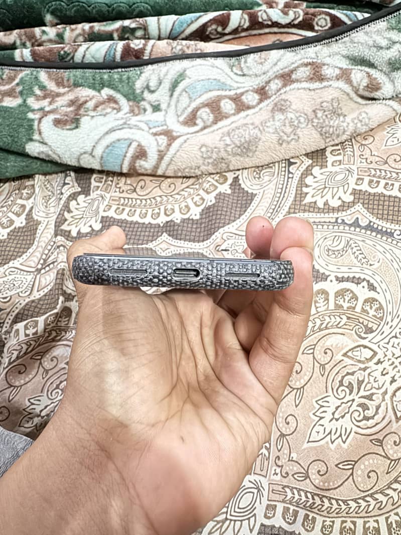 Google Pixel 8 5