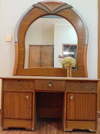 Used Dressing table for sale