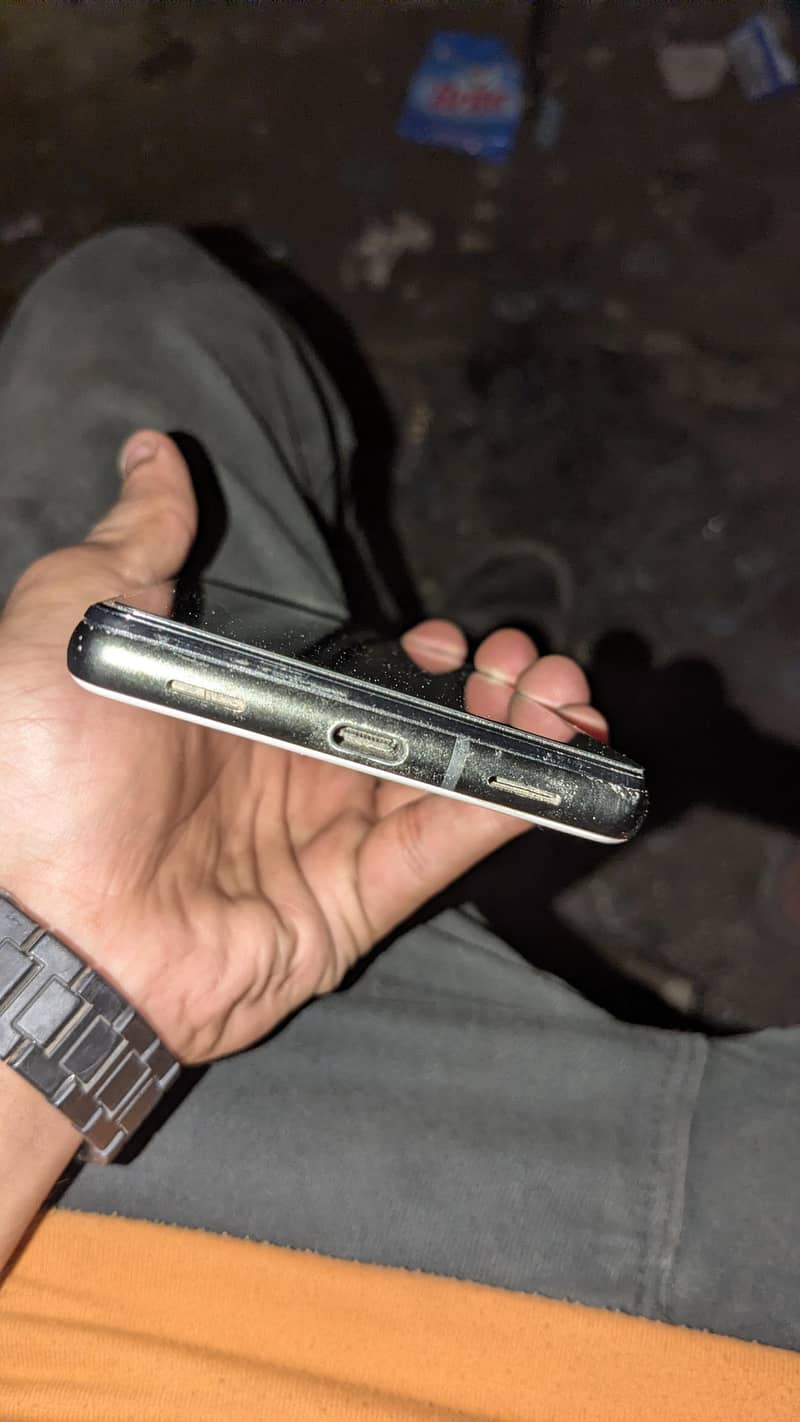 Google Pixel 6a 3