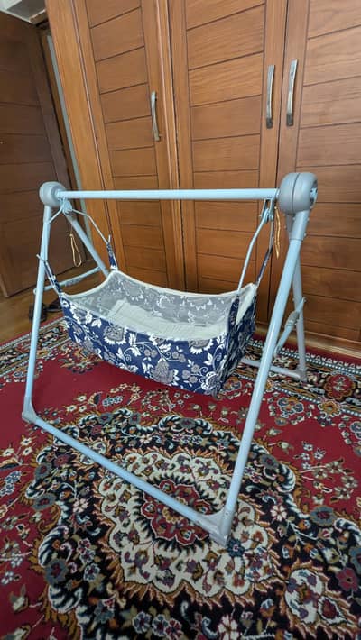 Selling baby swing, jhulangi, jhula,