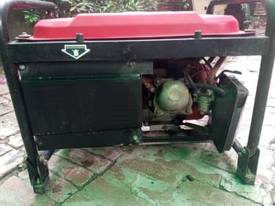Jiang Dong Auris 4900 Petrol Generator 2.5–2.8kW – Good Condition