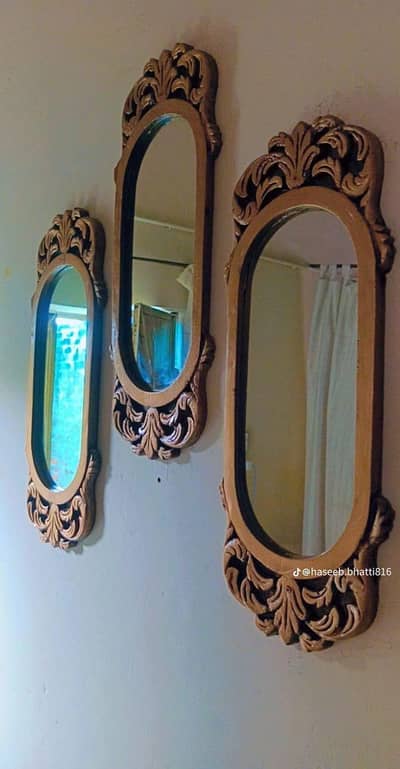 fiber mirror in royal design